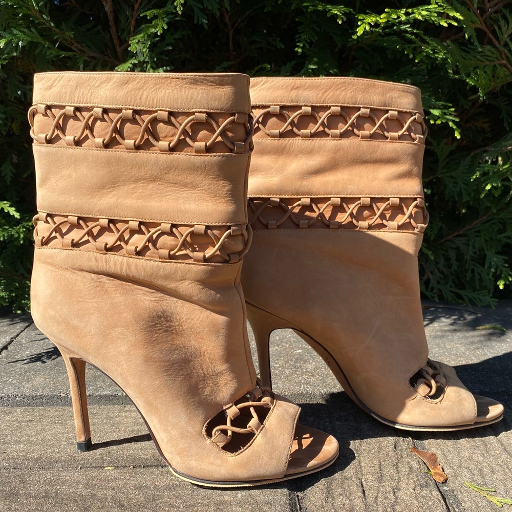 Rachel Roy Womens Suede Lace Up Detail Open Toe Ankle Boots Beige Size 8